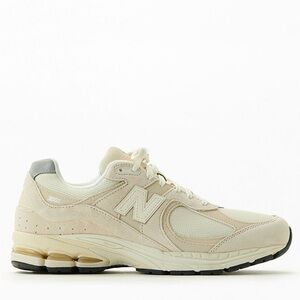 New Balance Beige and Gray Sneakers